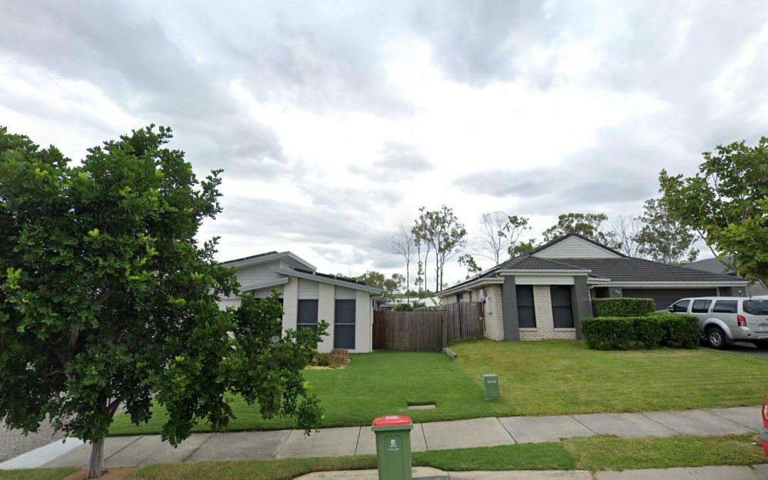 FAMILY HOME IN COLLINGWOOD PARK!!